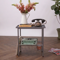 שולחן צד עם מדף אחסון תחתון - כסוף מוברש