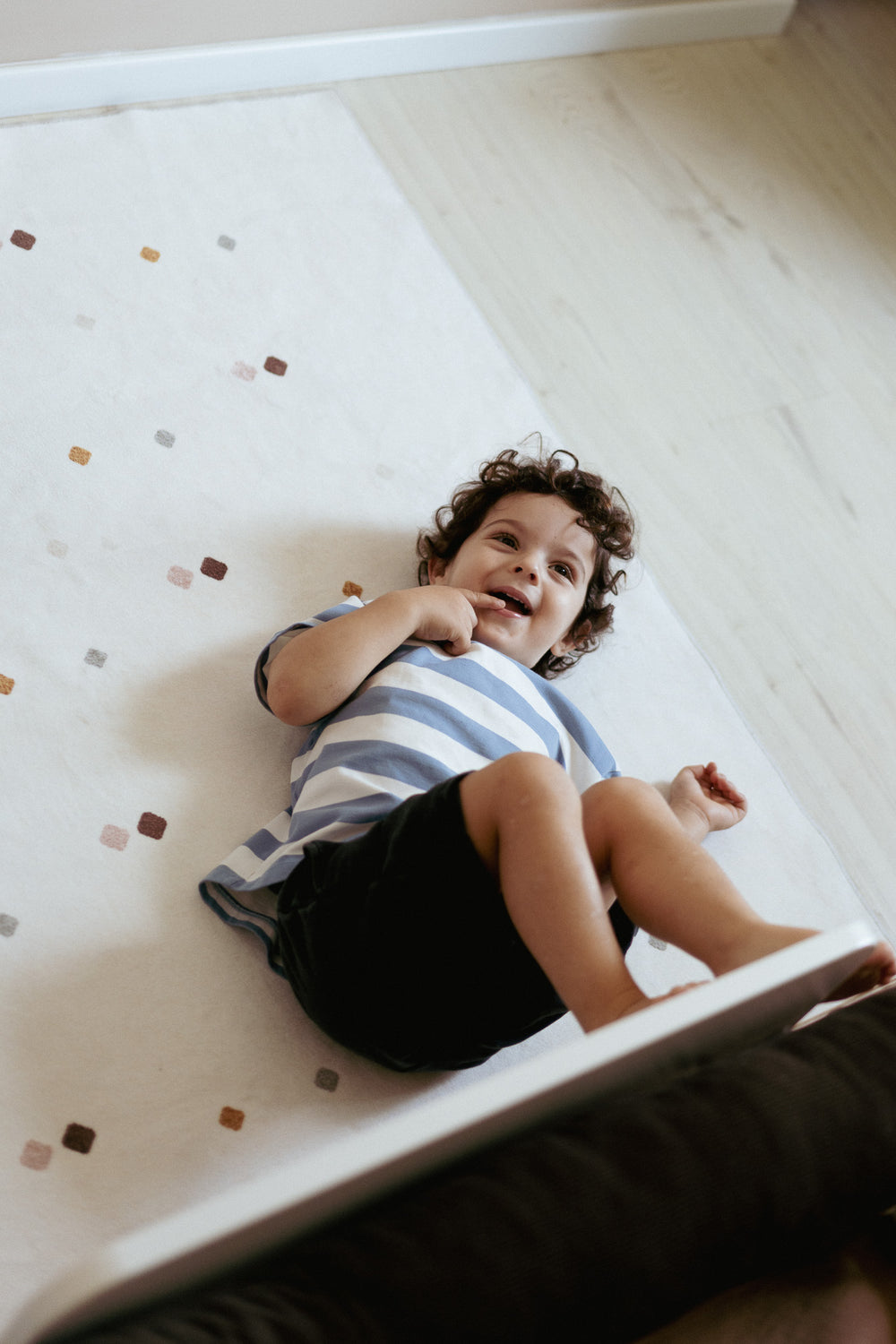 שטיח ילדים Looma Dots- Deluxe